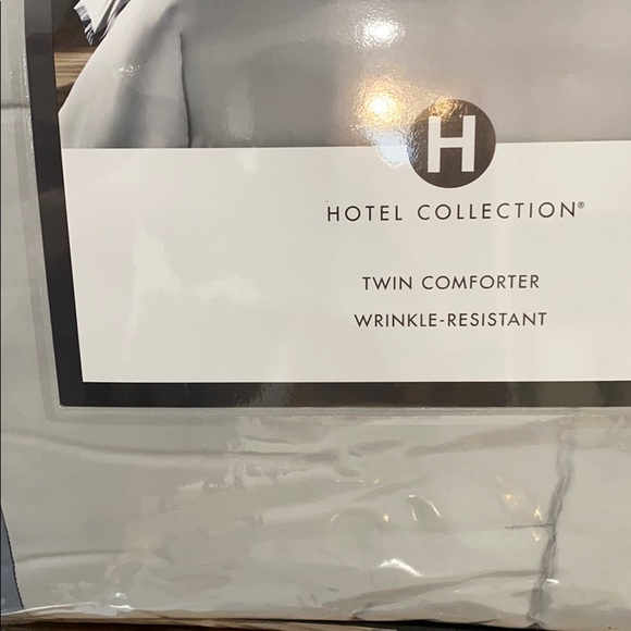 Hotel Collection Twin Comforter, Wrinkle… - Picture 3 of 6